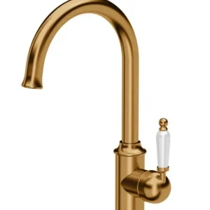 Quadri Worksop klassieke nostalgische koperen pvd keukenkraan met keramische handvat 1208956101